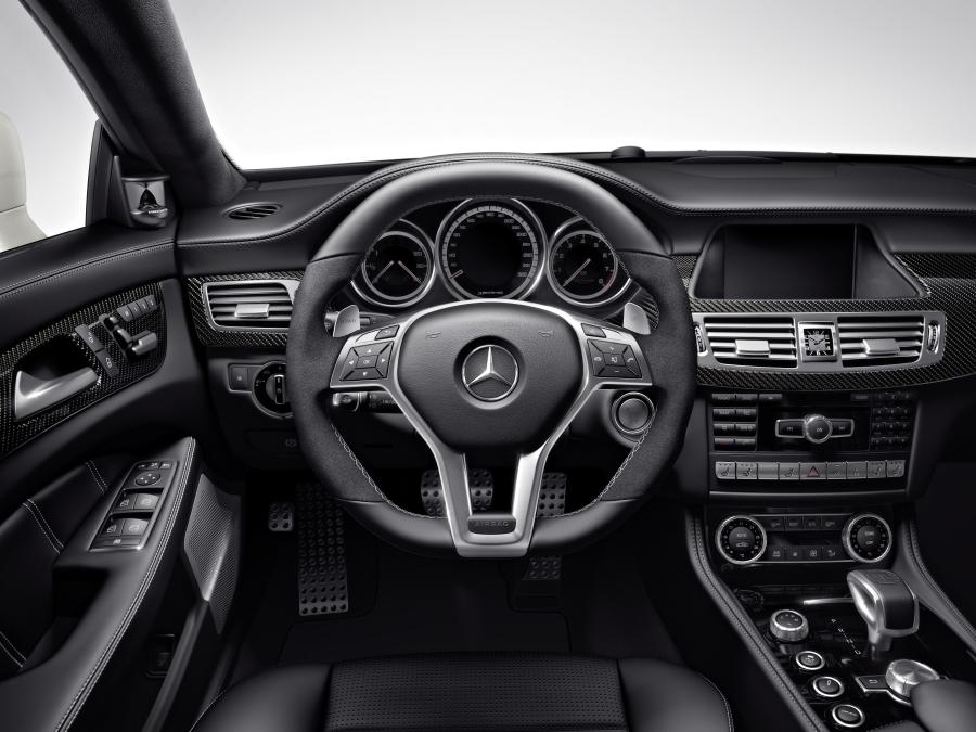  Mercedes-Benz CLS63 Shooting Brake AMG 4Matic 2013 года  (фото 3 из 6)